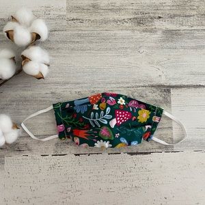 Girls Face Mask 4-7yr Old Approx Flowers Fabric